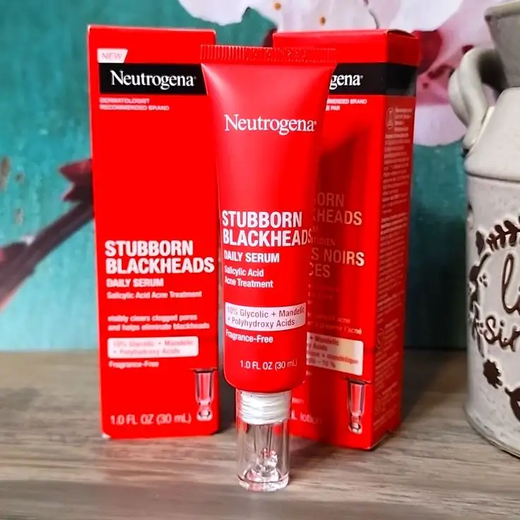 NEUTROGENA STUBBORN BLACKHEADS DAILY SERUM